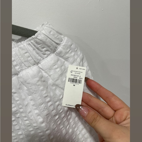 BRAND NEW Old Navy White Maxi Skirt with Pockets - Picture 3 of 3